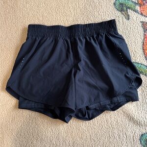 nwot avia running short - size large